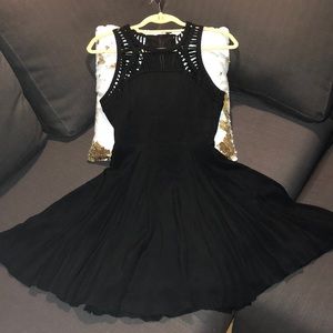 Little black dress with detail, small back zipper